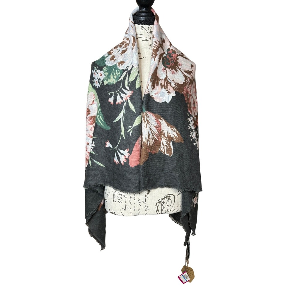 Vince‎ Camuto Grey Floral Wrap Scarf Womens OS Fringe Shawl
